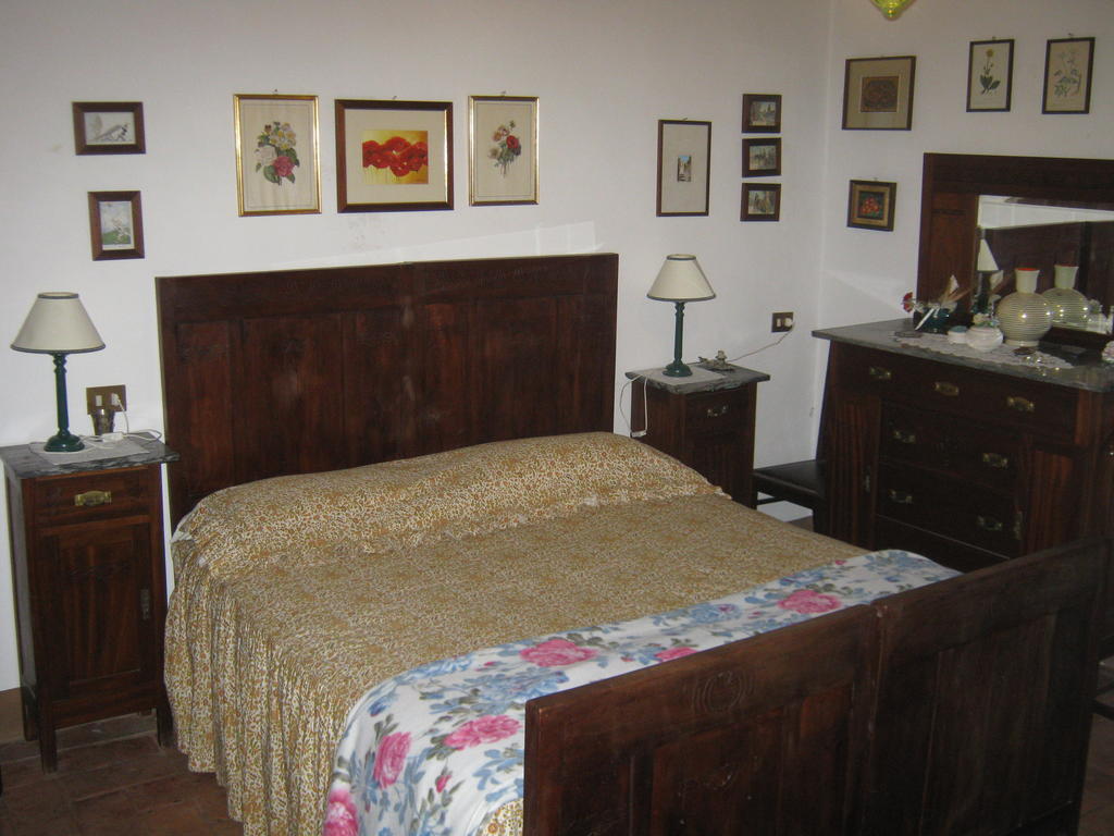 Agriturismo Santa Maria Torrita di Siena Pokój zdjęcie